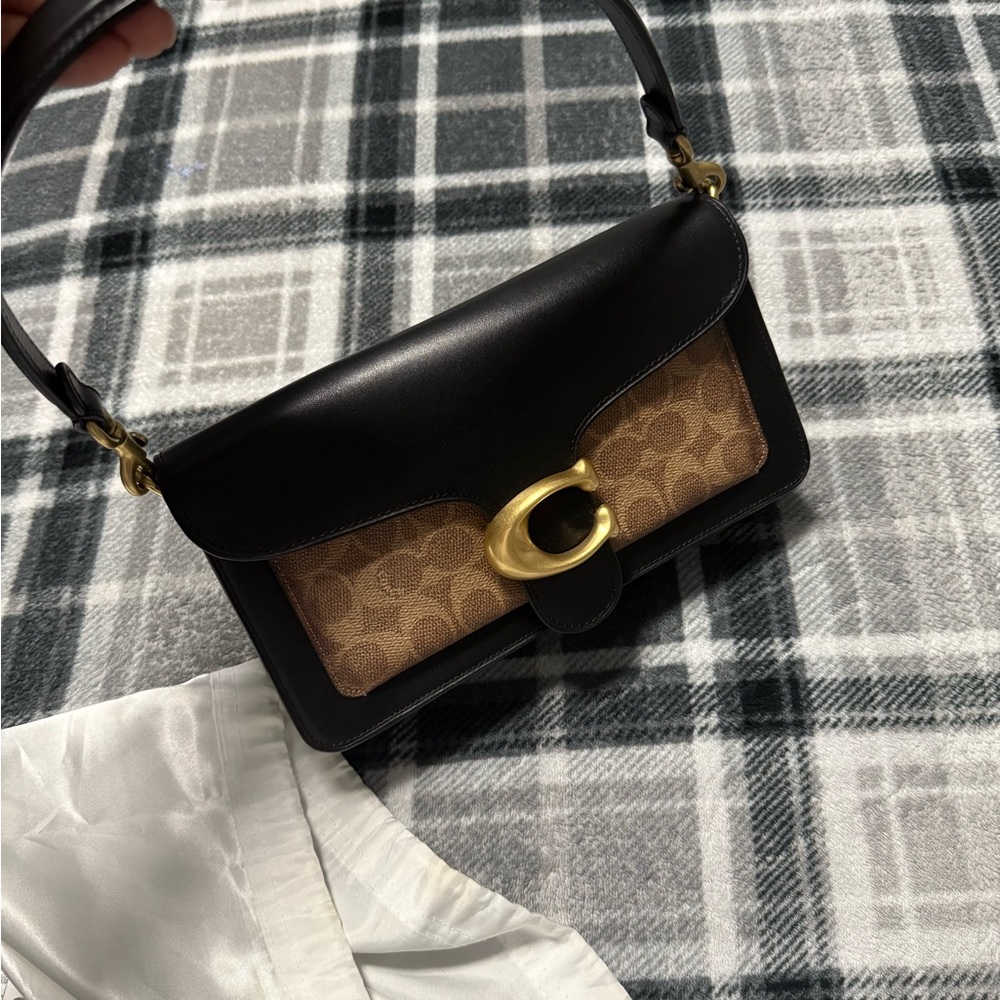 Elegant Black and Tan Women's Bag
